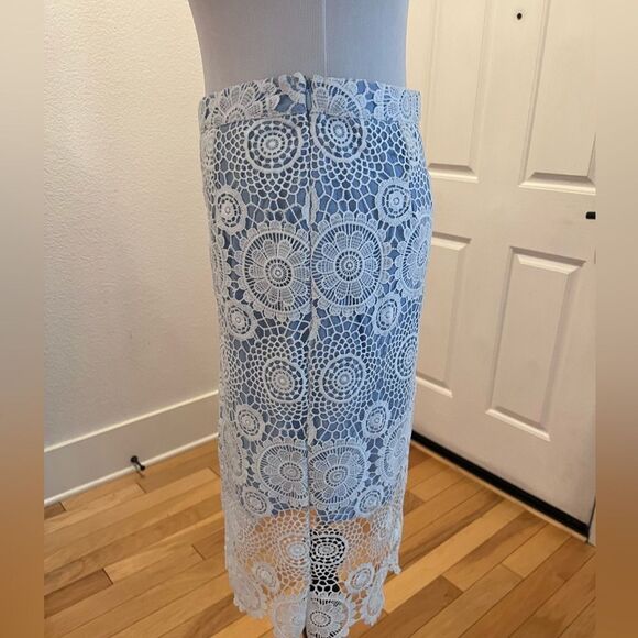 Blue white crochet midi skirt - Picture 4 of 8
